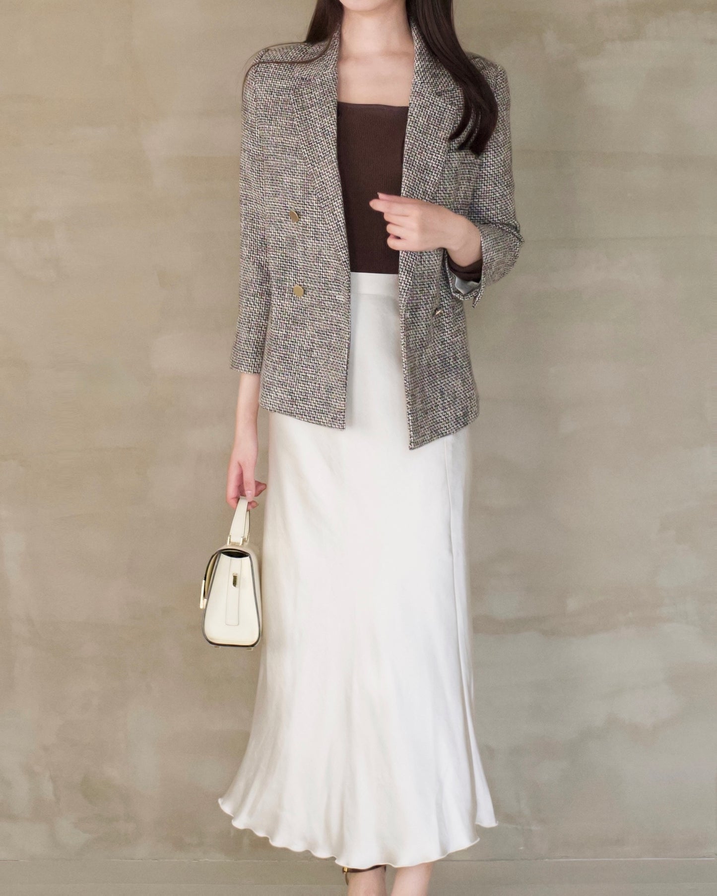 ダブルボタン デコルテニットトップス