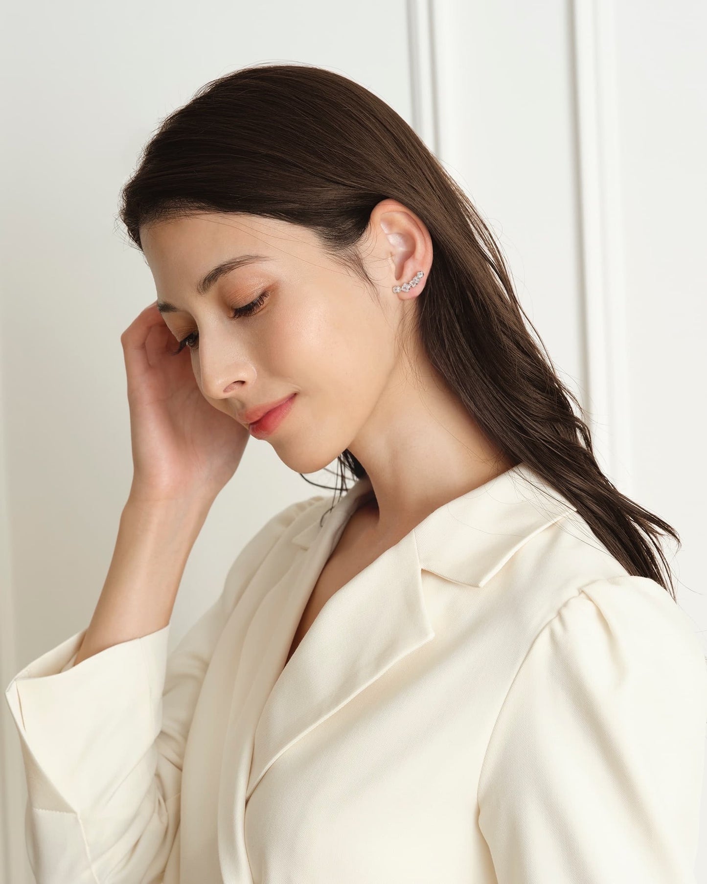 ビジューラインピアス