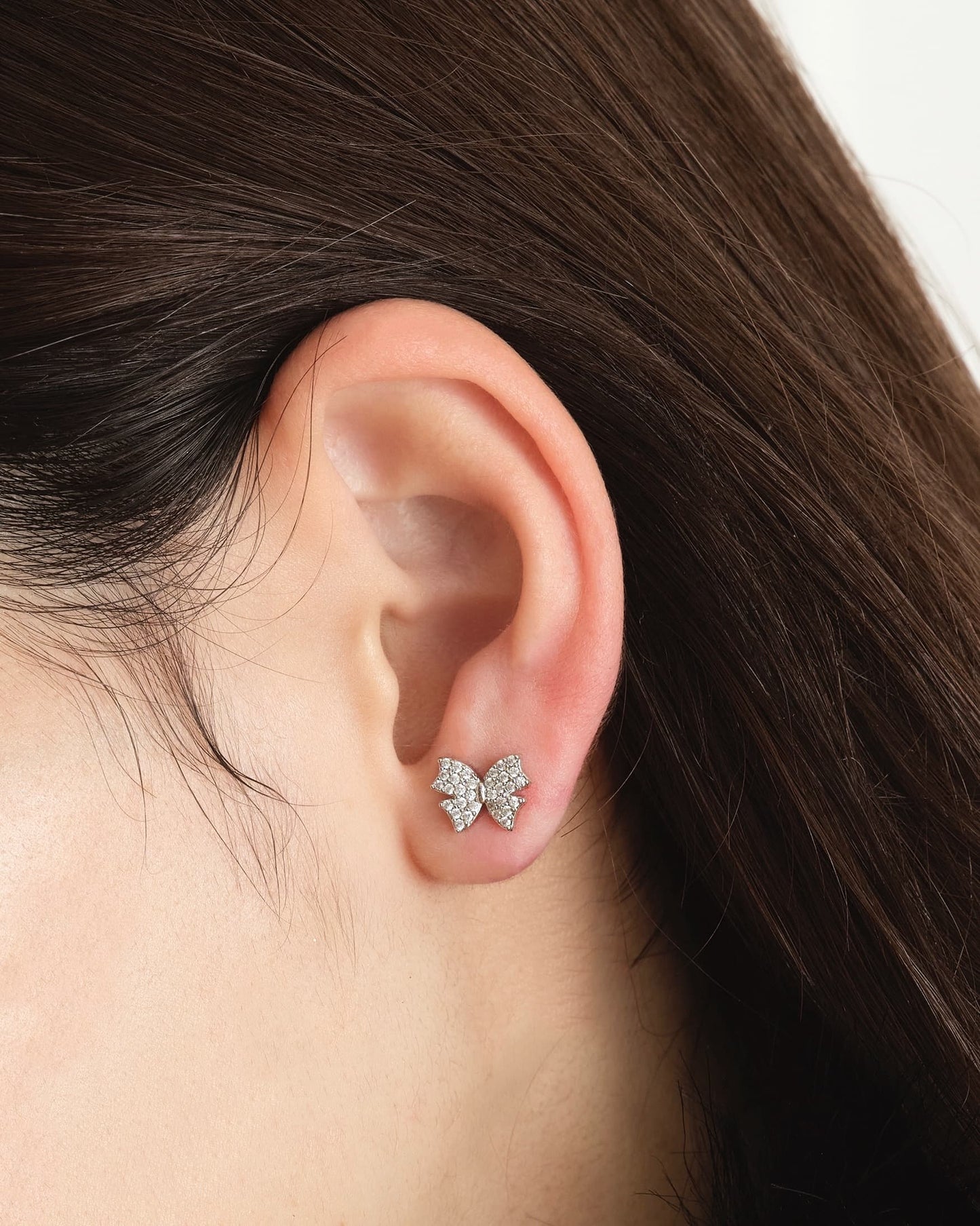 リボンモチーフスタッドピアス